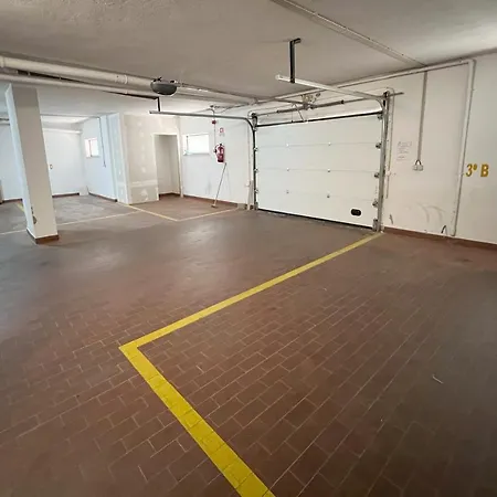 By The With Parking And Wifi By Amcf ポルティマン