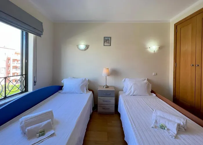 By The With Parking And Wifi By Amcf