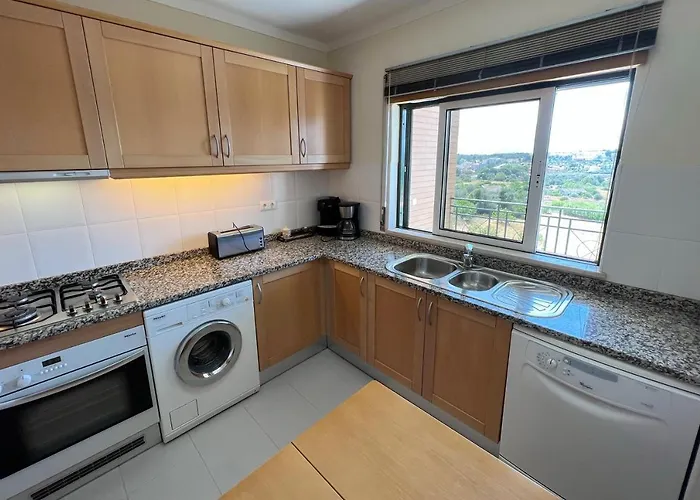 By The With Parking And Wifi By Amcf アパート ポルティマン