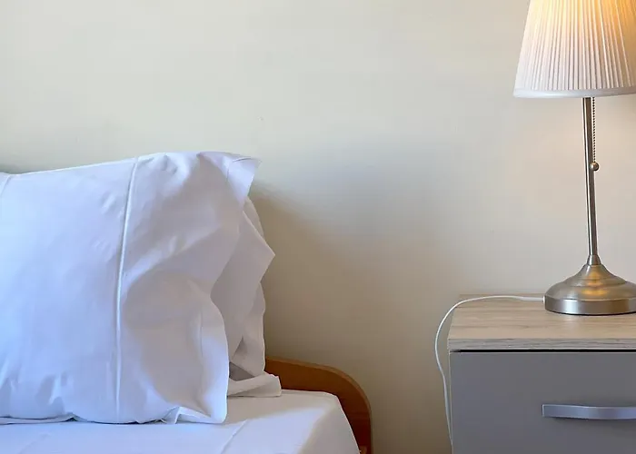 By The With Parking And Wifi By Amcf ポルティマン