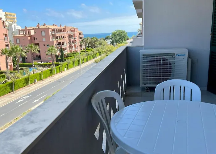 By The With Parking And Wifi By Amcf *